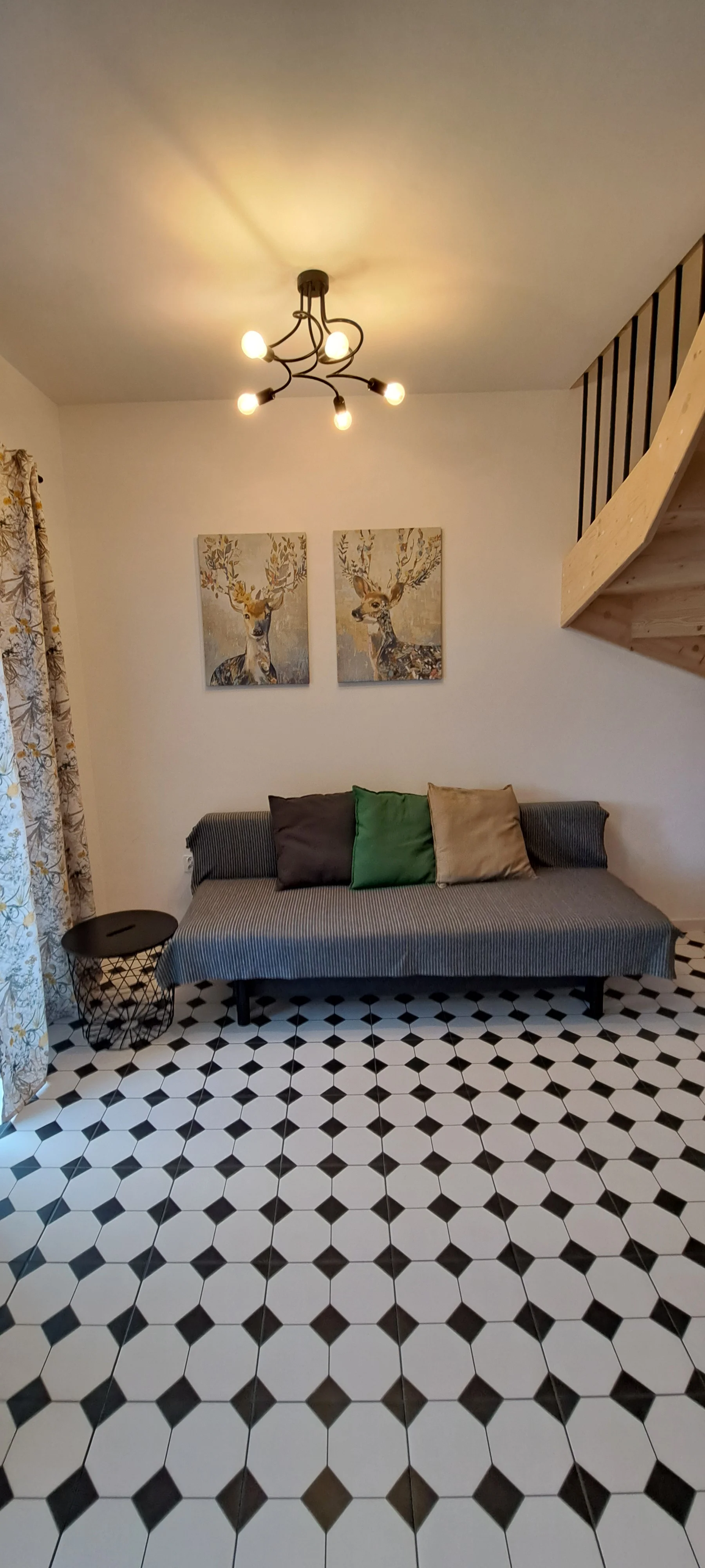 Domek pod Sosnową Górą 2, Kominek, TV, Wygodna sofa, Wnętrza, Noclegi Żelazno, Kotlina Kłodzka, Góry, Sudety, Wypoczynek